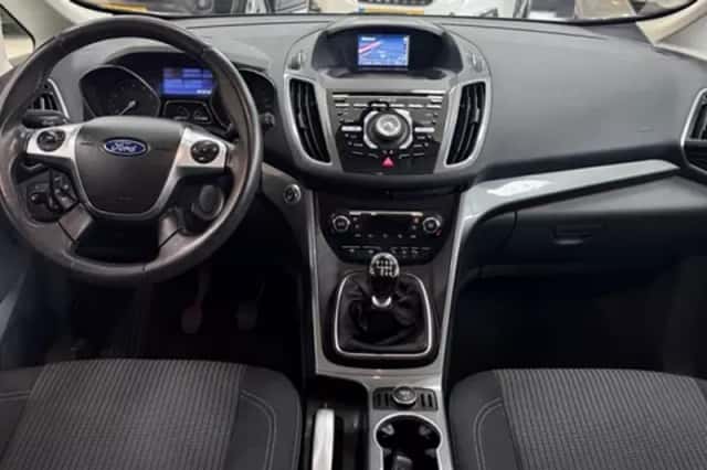 Ford C-Max (2014) thumbnail 17