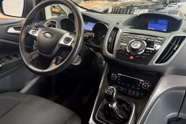 Ford C-Max (2014) thumbnail 18