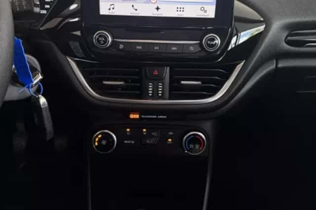 Ford Fiesta (2018) thumbnail 18