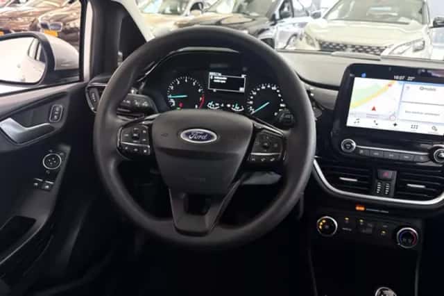 Ford Fiesta (2018) thumbnail 22