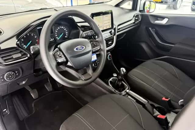 Ford Fiesta (2018) thumbnail 26