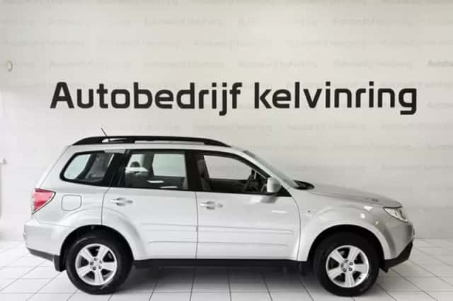 Subaru Forester (2008) thumbnail 4