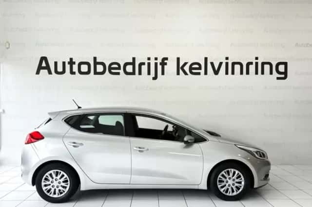 Kia Cee'd (2013) thumbnail 4