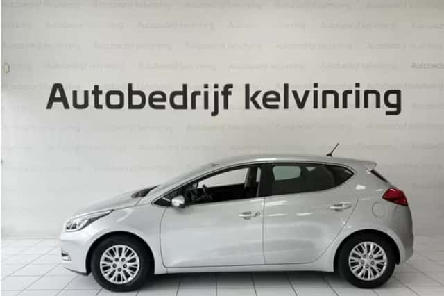 Kia Cee'd (2013) thumbnail 5