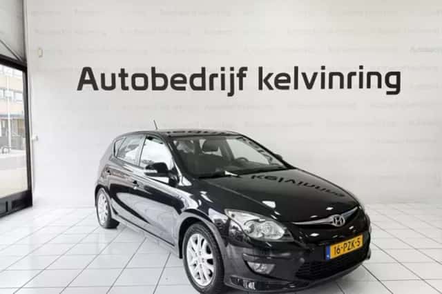 Hyundai i30 (2011) thumbnail 3