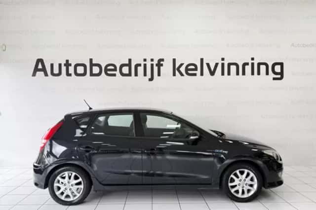 Hyundai i30 (2011) thumbnail 4