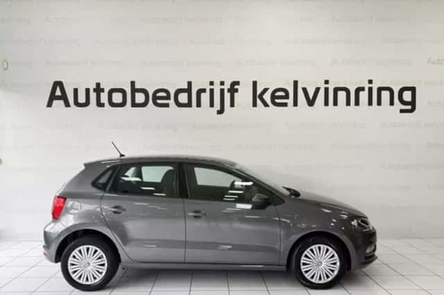 Volkswagen Polo (2015) thumbnail 4