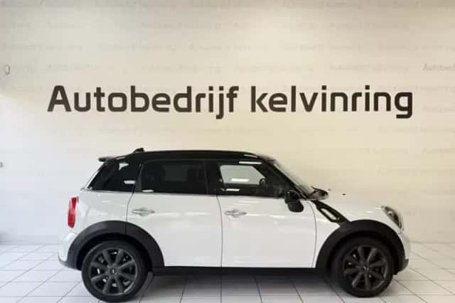 MINI Countryman (2011) thumbnail 5