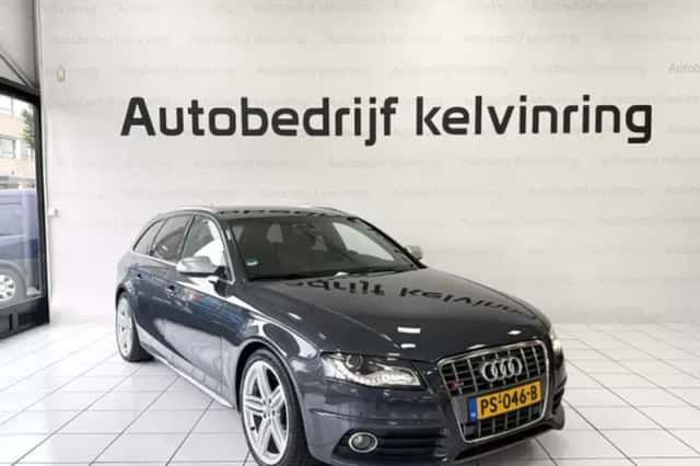 Audi A4 (2009) thumbnail 3