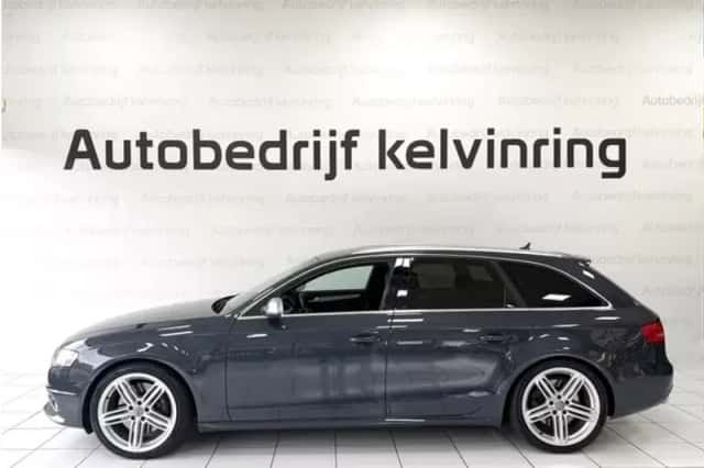 Audi A4 (2009) thumbnail 5