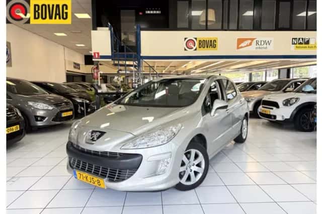 Peugeot 308 (2009) thumbnail 1