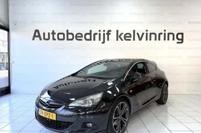 Opel Astra (2012) thumbnail 2