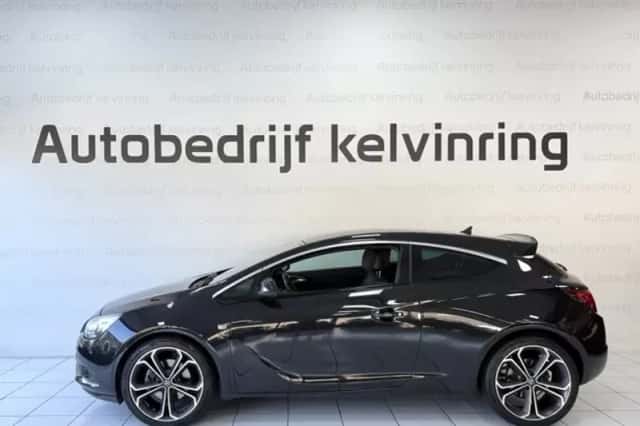 Opel Astra (2012) thumbnail 5