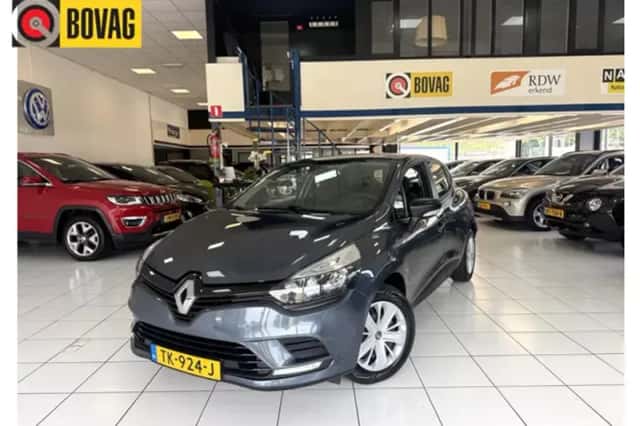 Renault Clio (2018) thumbnail 1