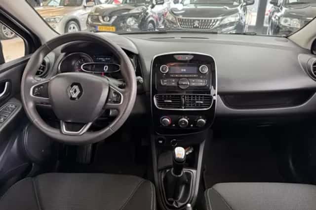 Renault Clio (2018) thumbnail 4