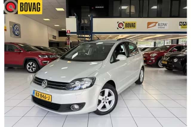 Volkswagen Golf (2010) thumbnail 1