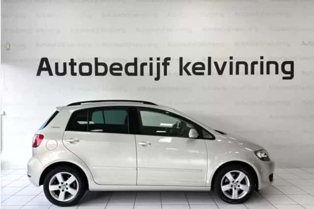 Volkswagen Golf (2010) thumbnail 5