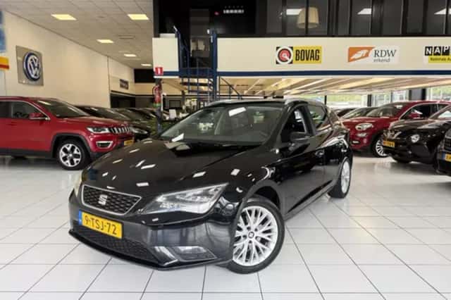 SEAT Leon (2014) thumbnail 2