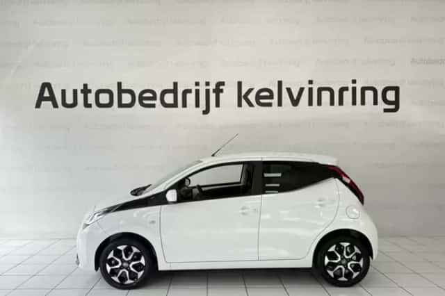 Toyota Aygo (2021) thumbnail 6