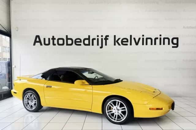 Pontiac Firebird (1994) thumbnail 2