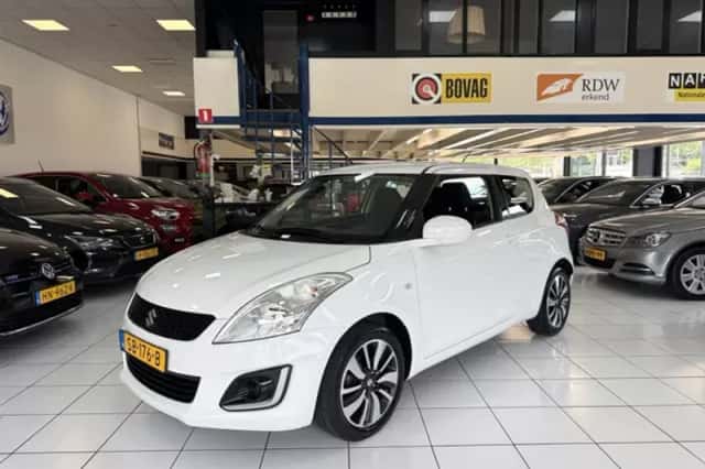 Suzuki Swift (2013) thumbnail 2