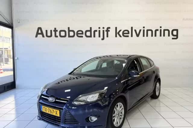 Ford Focus (2013) thumbnail 2