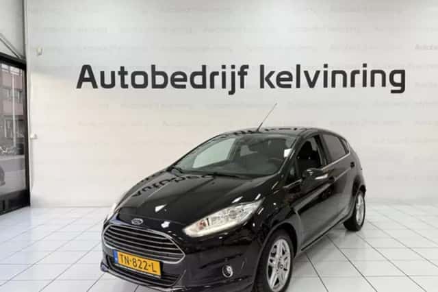 Ford Fiesta (2015) thumbnail 2