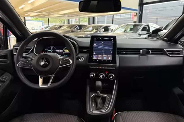 Mitsubishi Colt (2025) thumbnail 3