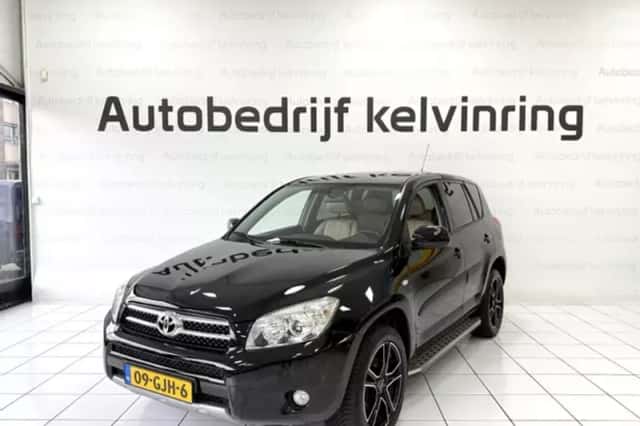 Toyota RAV4 (2008) thumbnail 2
