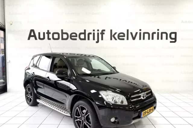 Toyota RAV4 (2008) thumbnail 3