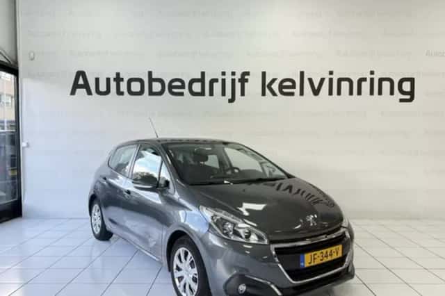 Peugeot 208 (2016) thumbnail 3
