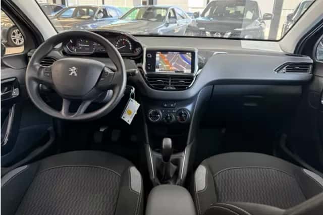 Peugeot 208 (2016) thumbnail 4