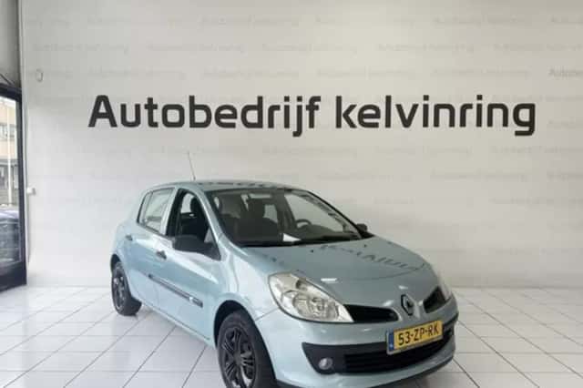 Renault Clio (2008) thumbnail 3