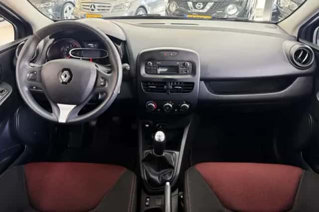 Renault Clio (2016) thumbnail 4