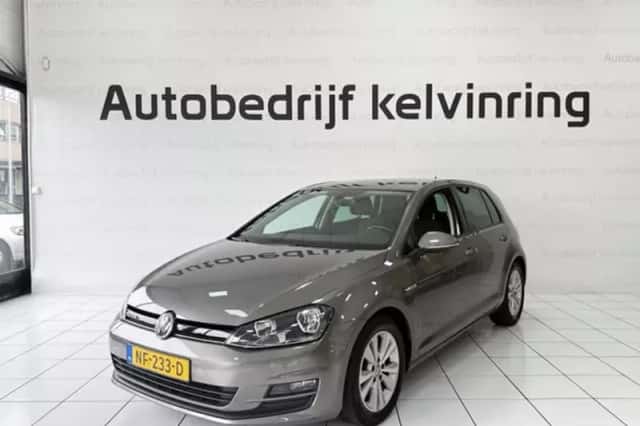 Volkswagen Golf (2017) thumbnail 2