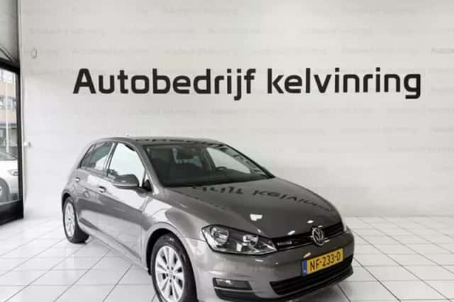 Volkswagen Golf (2017) thumbnail 3