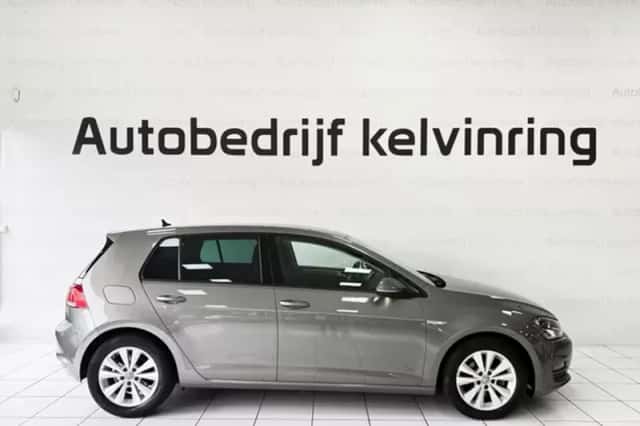 Volkswagen Golf (2017) thumbnail 5