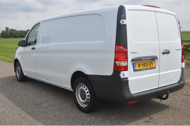 Mercedes-Benz Vito (2019) thumbnail 3