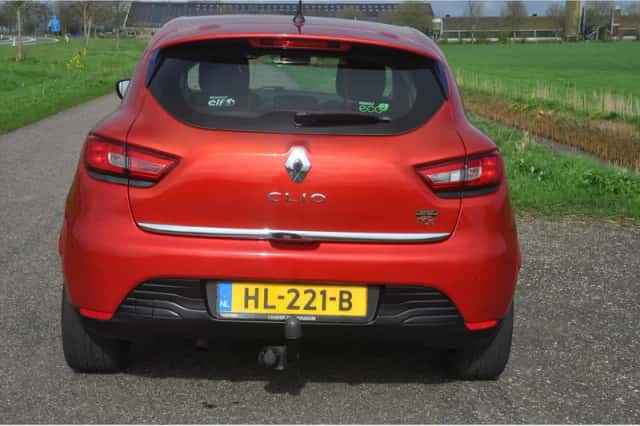 Renault Clio (2015) thumbnail 4