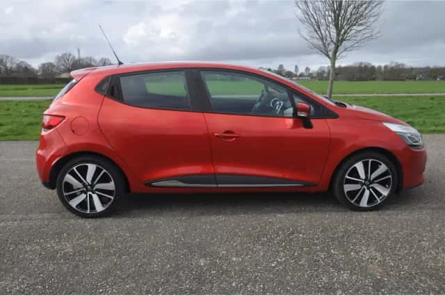 Renault Clio (2015) thumbnail 6