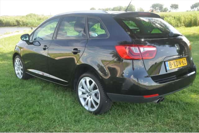 SEAT Ibiza (2014) thumbnail 3