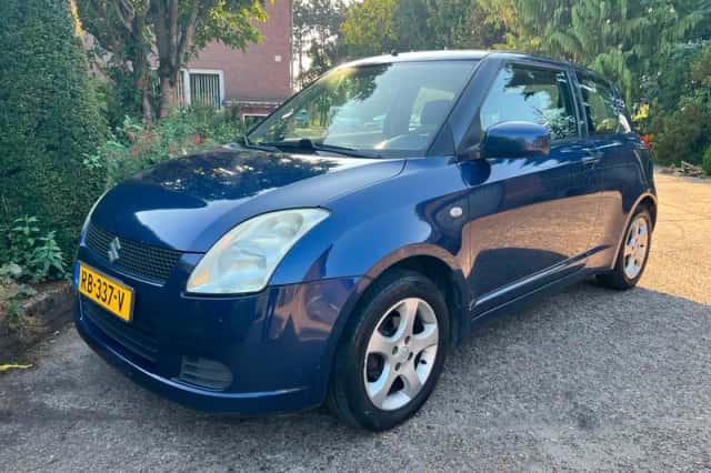 Suzuki Swift (2006) thumbnail 3