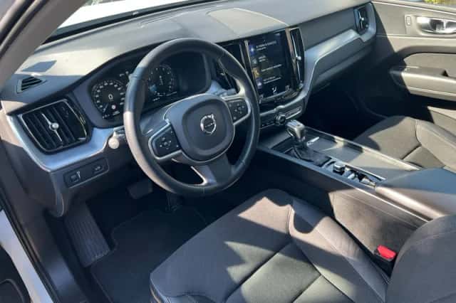 Volvo XC60 (2019) thumbnail 5