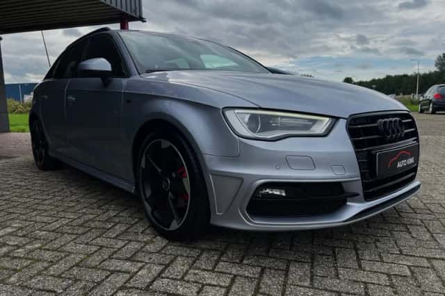 Audi A3 (2016) thumbnail 2