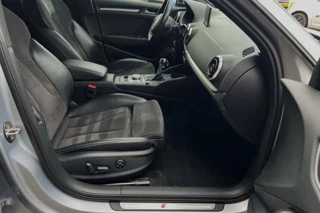 Audi A3 (2016) thumbnail 6