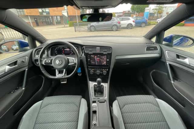 Volkswagen Golf (2019) thumbnail 6