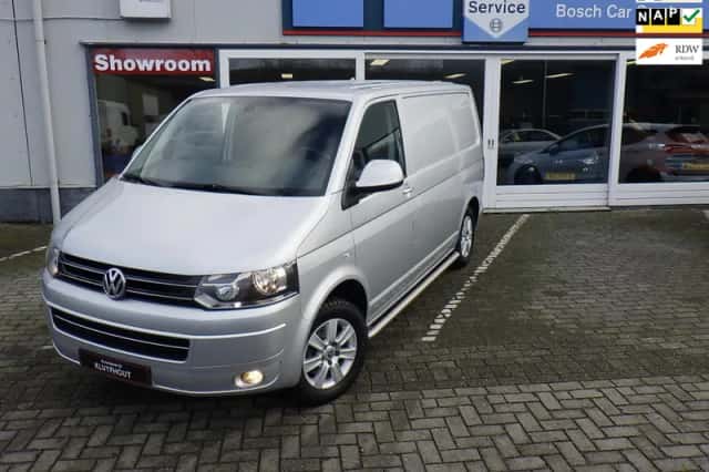 Volkswagen Transporter (2013) thumbnail 1