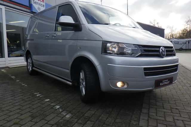Volkswagen Transporter (2013) thumbnail 3