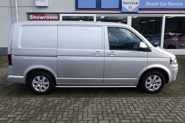 Volkswagen Transporter (2013) thumbnail 5