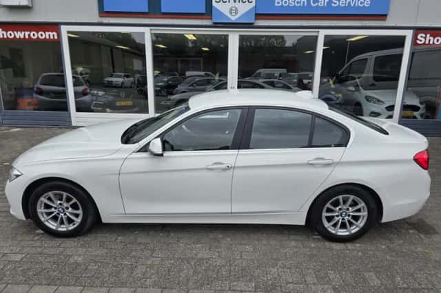 BMW 3-Serie (2017) thumbnail 5
